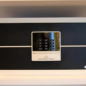 Amplidi Отель